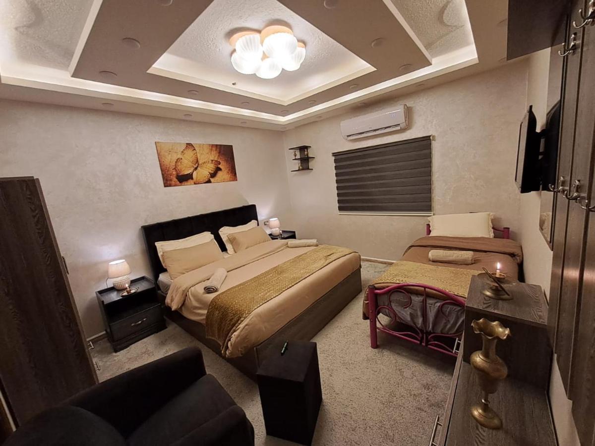 Cardostudio Hotel Jarash Bagian luar foto