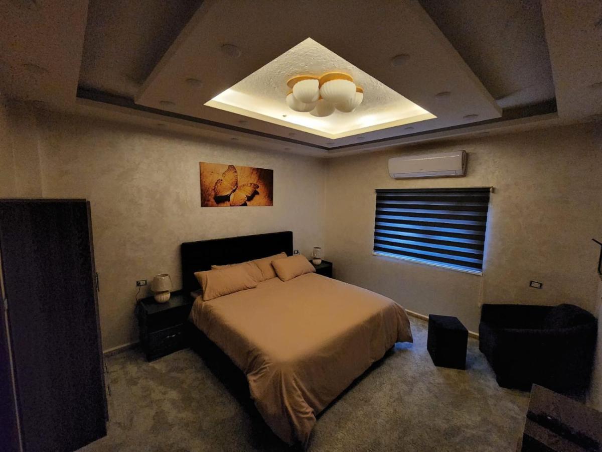 Cardostudio Hotel Jarash Bagian luar foto